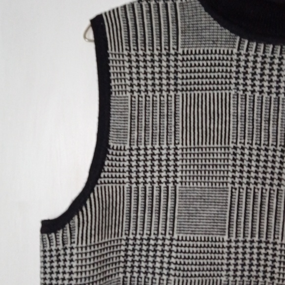 Pendleton Sweater: Classic Herringbone Black White Sleeveless Turtleneck Size L - Picture 3 of 6